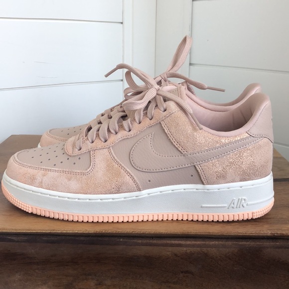 2018 Nike Air Force 1 sneakers worn once! Rose and rose gold! - Picture 10 of 17